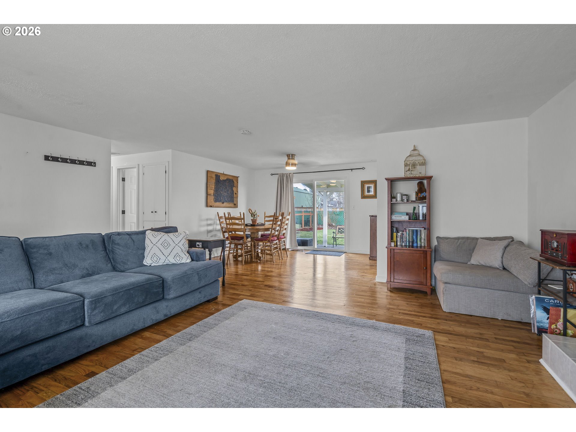 586 45th Place Northeast Salem, OR 97301 - Photo 8 of 39