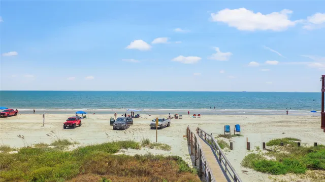 $449,000 | 124 Howard Avenue, Unit A, Surfside Beach, TX 77541