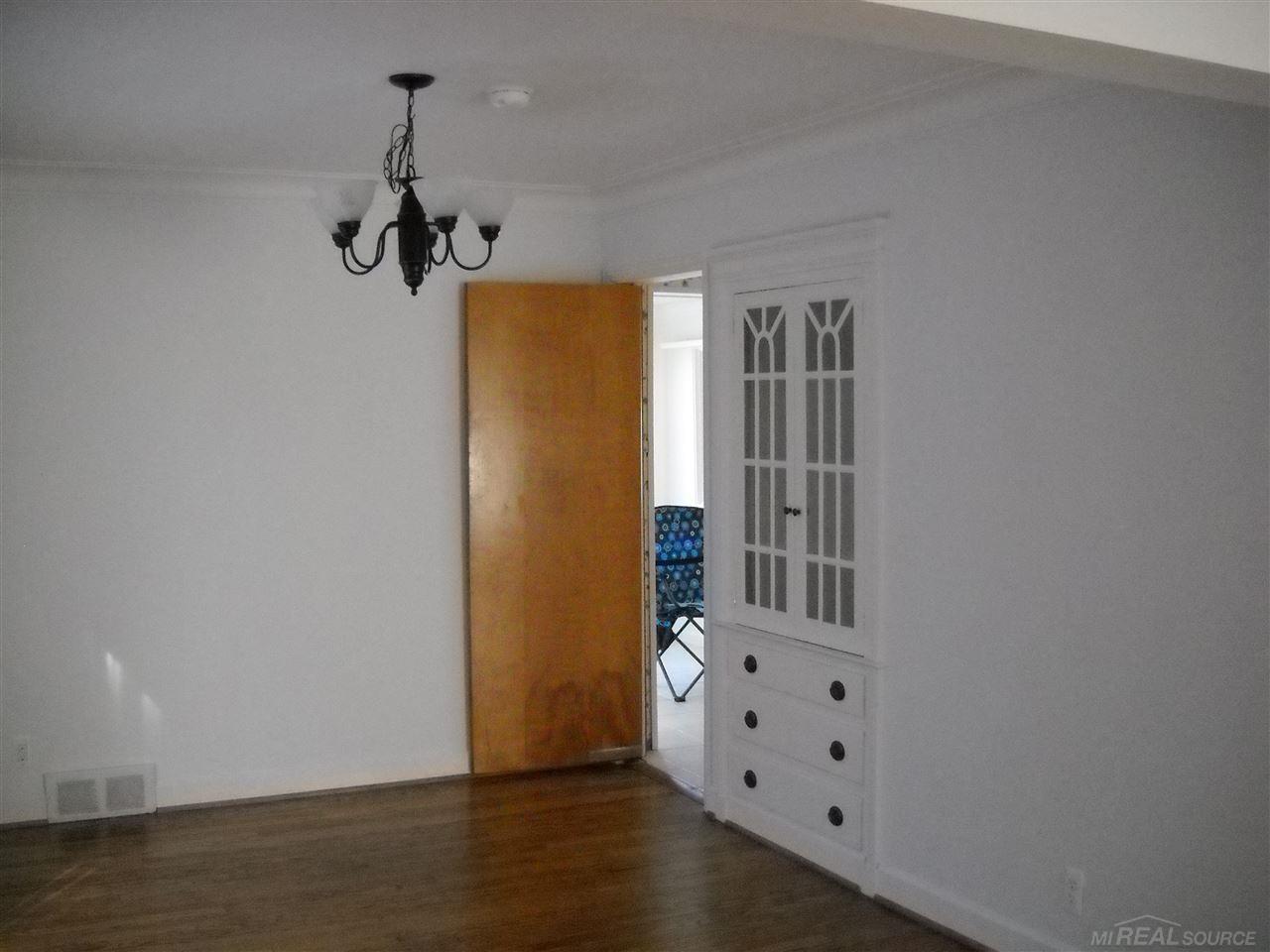1200 Torrey Road Grosse Pointe, MI 48236 - Photo 42 of 59 31260937-44.JPG