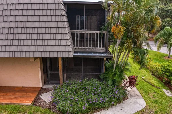 $474,900 | 9342 Tradewinds Avenue, Seminole, FL 33776