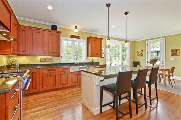 188 Clapp Road Scituate, MA 02066 - Photo 3 of 24 Gallery Image 3