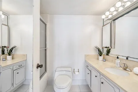 $235,000 | 18031 Biscayne Boulevard, Unit 1104, Aventura, FL 33160