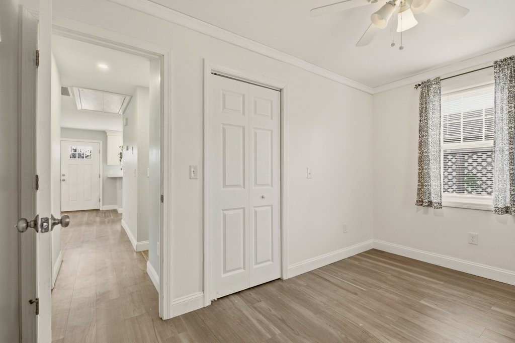 6 Woolsey Road, Unit A Middletown, RI 02842 - Photo 12 of 20