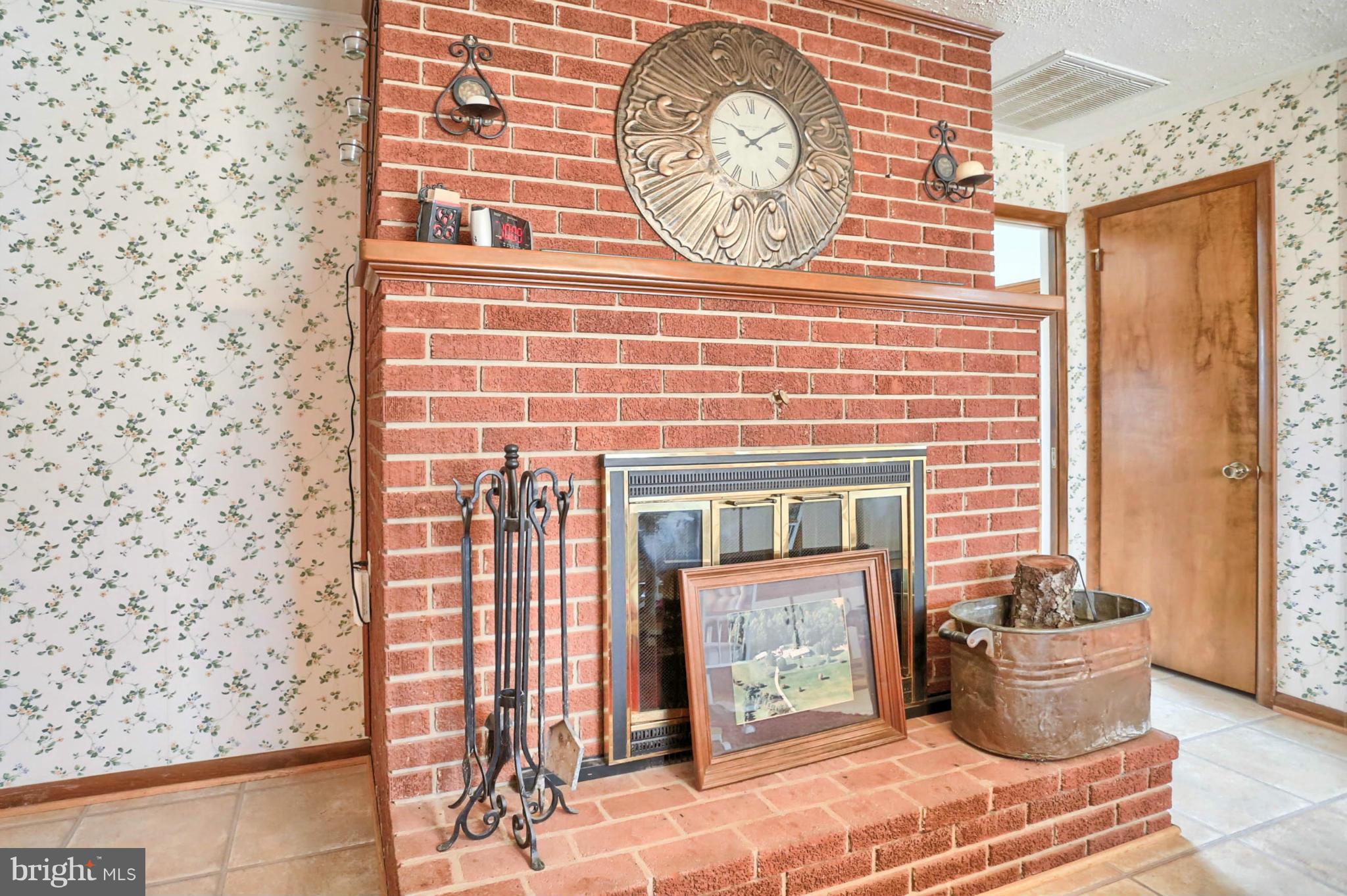 2246 Ridge Road Westminster, MD 21157 - Photo 9 of 30 Dining Room