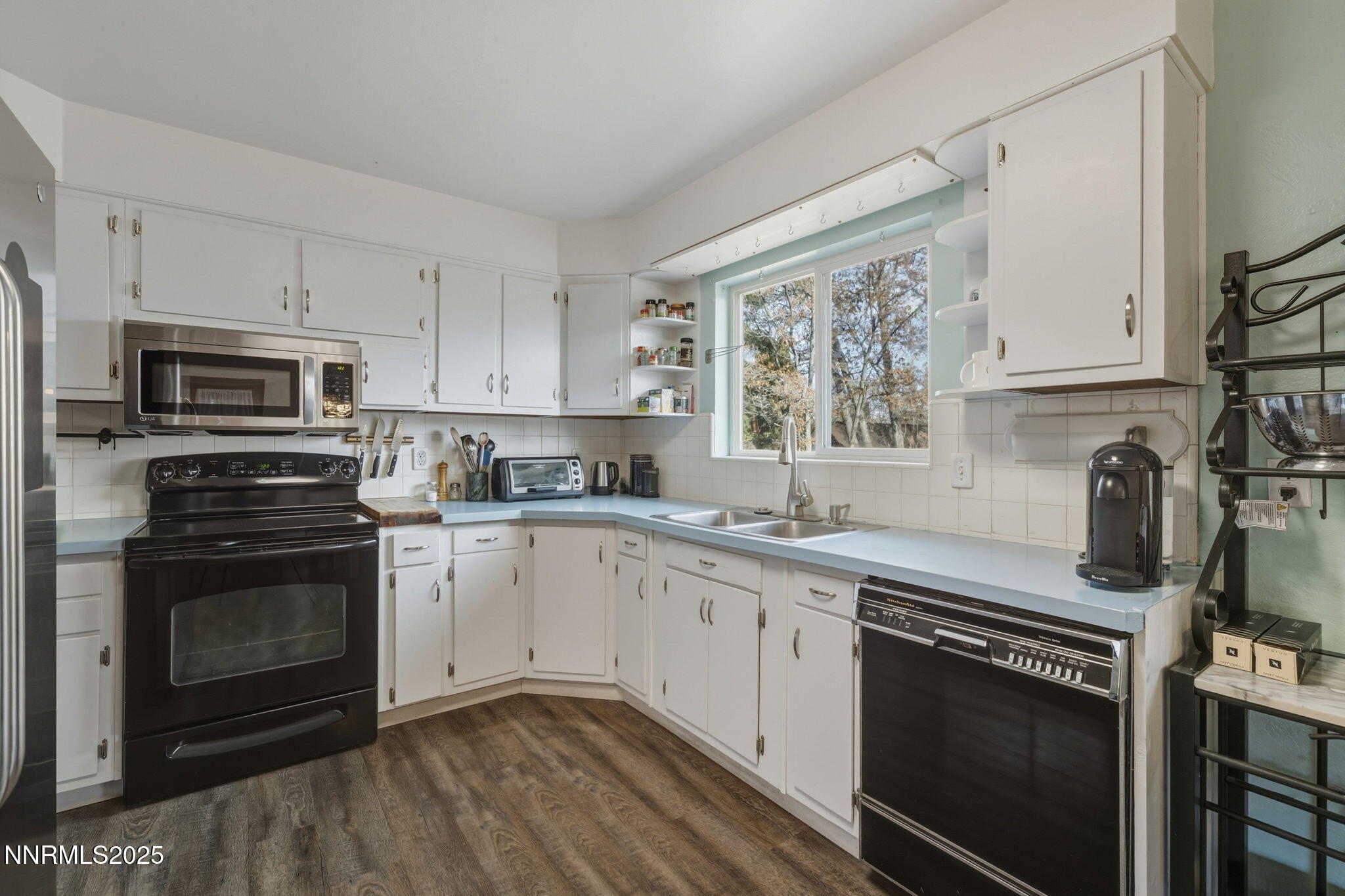 2050 Humboldt Street Reno, NV 89509 - Photo 9 of 34 10-web-or-mls-Humboldt-10