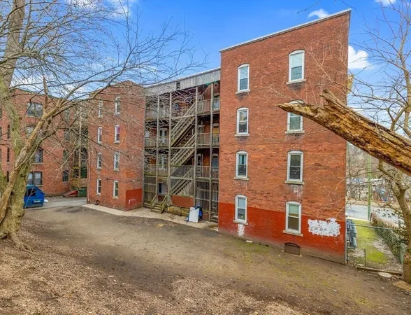 $1,725,000 | 236-240 Locust Street, Springfield, MA 01108