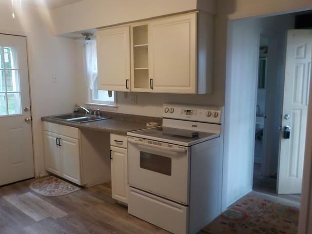 2125 Windsor Road Loves Park, IL 61111 - Photo 6 of 12 a utility room with sink dryer and washer