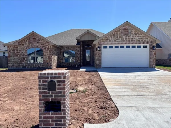 $424,900 | 5320 Black Horse Court, Waco, TX 76708