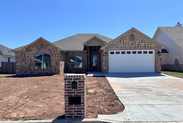 $424,900 | 5320 Black Horse Court, Waco, TX 76708
