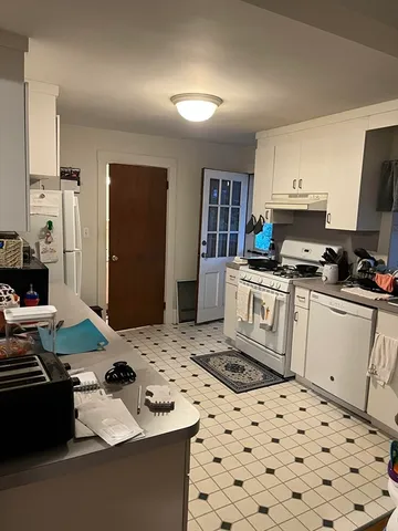 $2,300 | 45 Mechanic Street, Unit 3, Newton, MA 02464