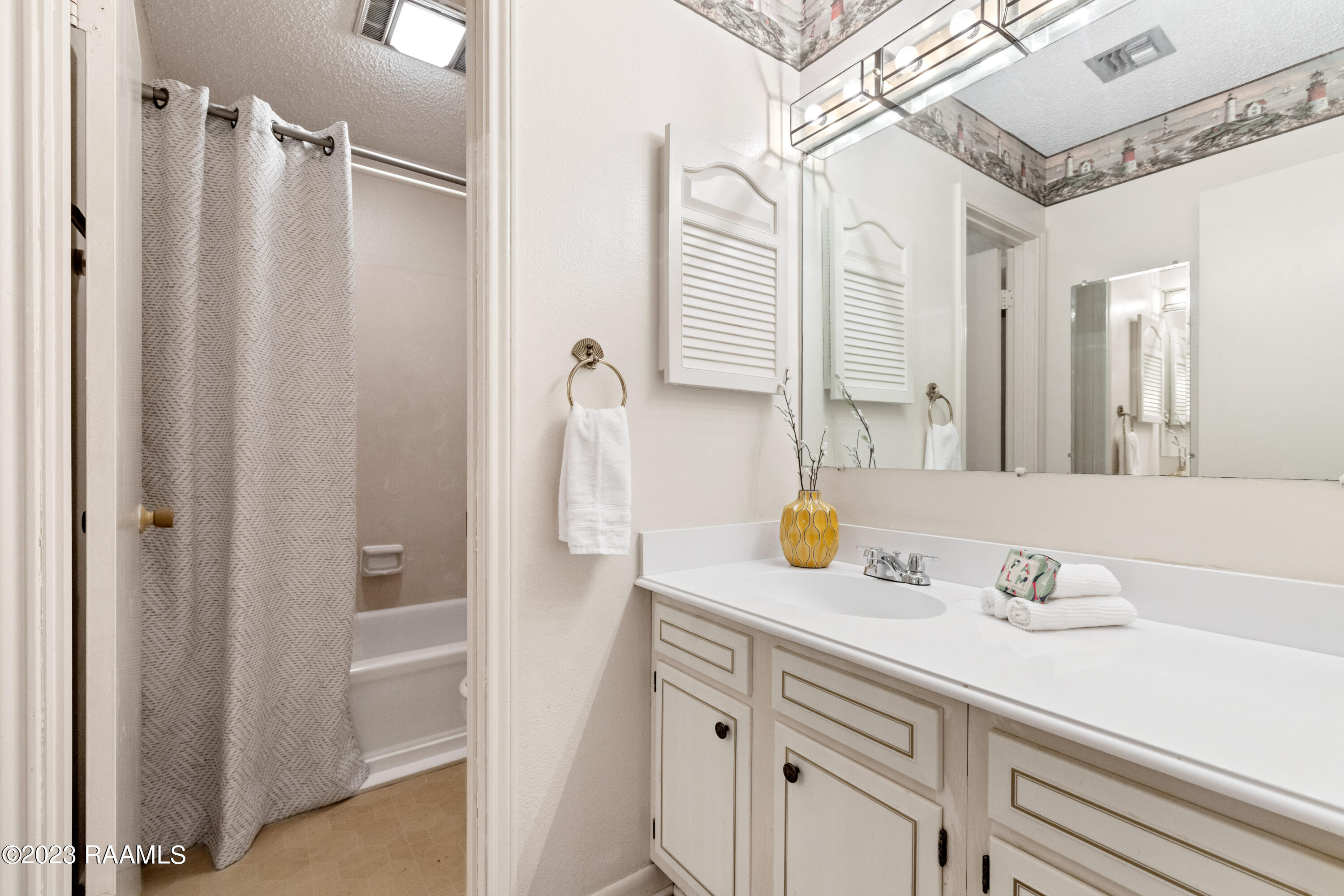 321 Sidney Martin Road Lafayette, LA 70507 - Photo 14 of 20 Gallery Image 14