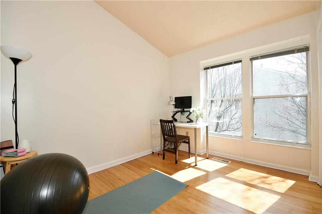 35 Hemingway Street Pittsburgh, PA 15213 - Photo 16 of 25 Gallery Image 16