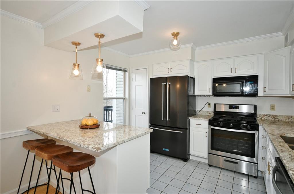 35 Hemingway Street Pittsburgh, PA 15213 - Photo 7 of 25 Gallery Image 7