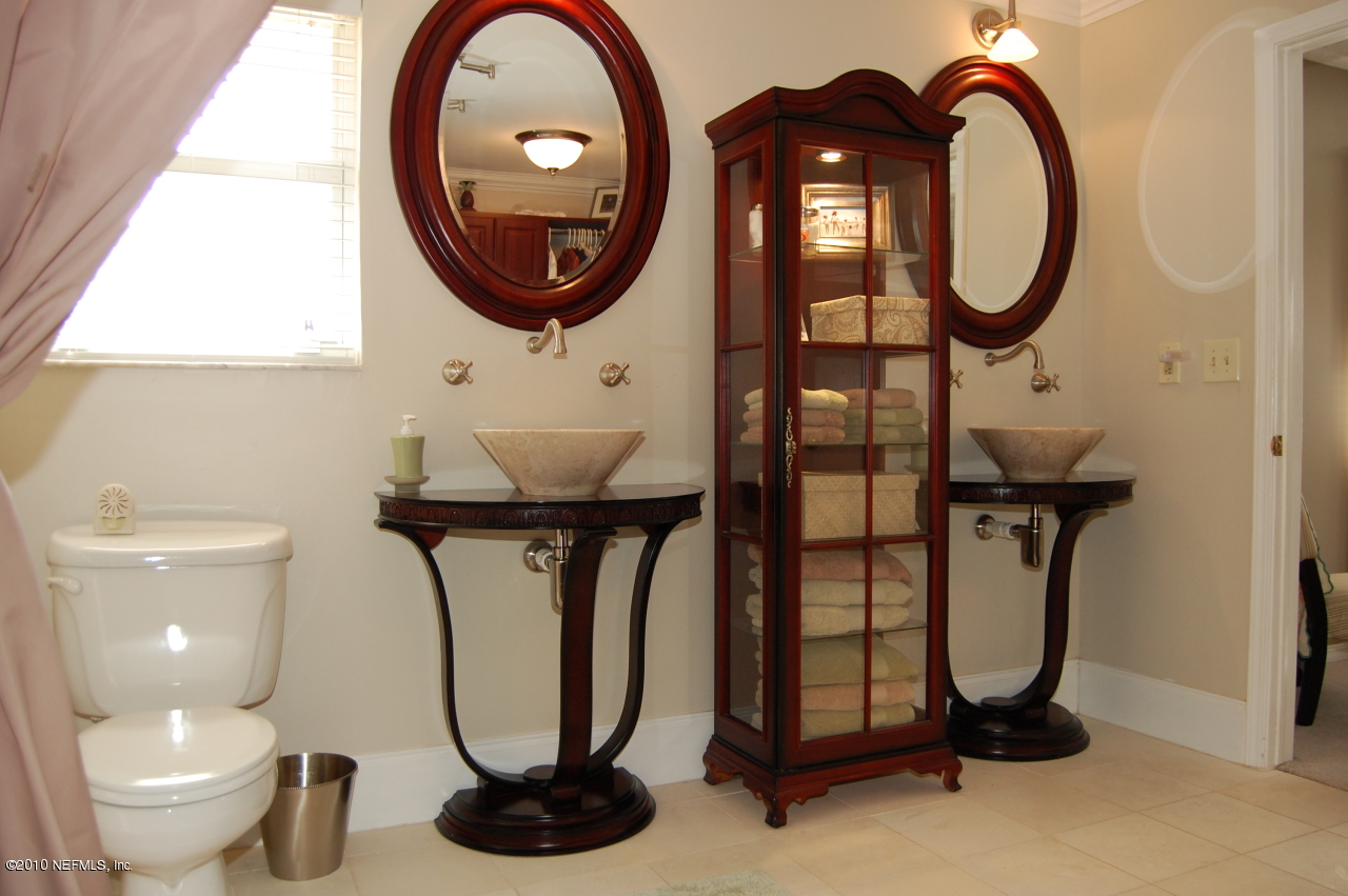 8187 Pine Lake Road Jacksonville, FL 32256 - Photo 18 of 27 Master Bath