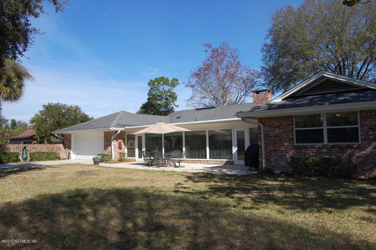 8187 Pine Lake Road Jacksonville, FL 32256 - Photo 27 of 27 Rear of Home