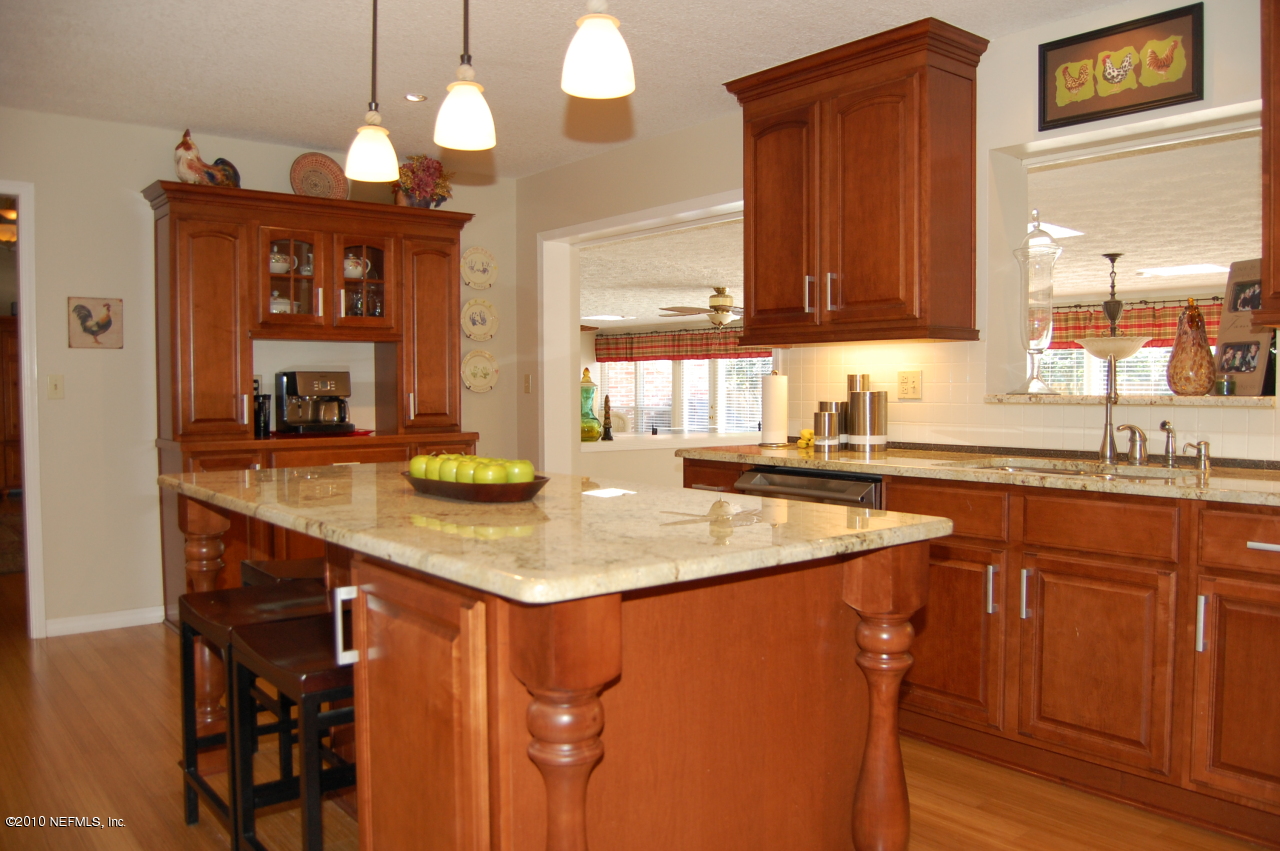8187 Pine Lake Road Jacksonville, FL 32256 - Photo 7 of 27 Kitchen