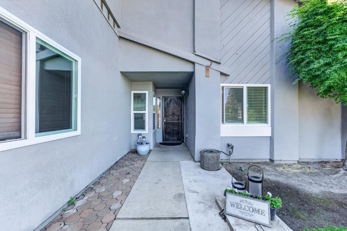 2250 Solitude Lane Turlock, CA 95380 - Photo 3 of 21