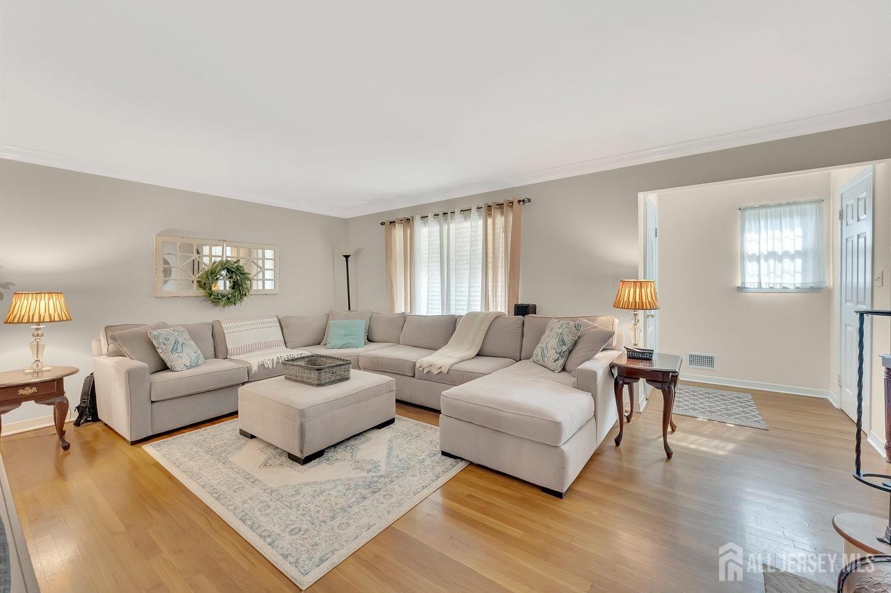 309 Rector Street Perth Amboy, NJ 08861 - Photo 11 of 43 Gallery Image 11