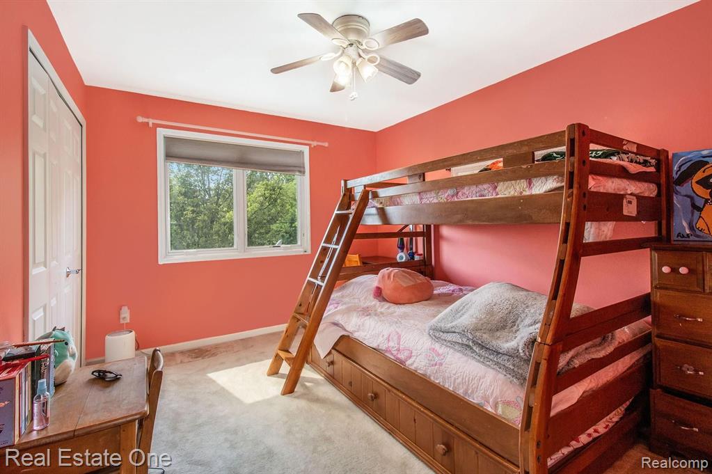 20877 Gill Road Farmington Hills, MI 48335 - Photo 28 of 32