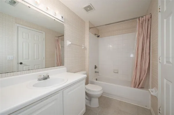 $239,000 | 10000 Southwest 52nd Avenue, Unit 188, Gainesville, FL 32608