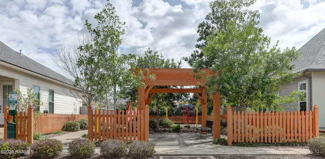 $239,000 | 116 Laurel Grove Boulevard, Youngsville, LA 70592