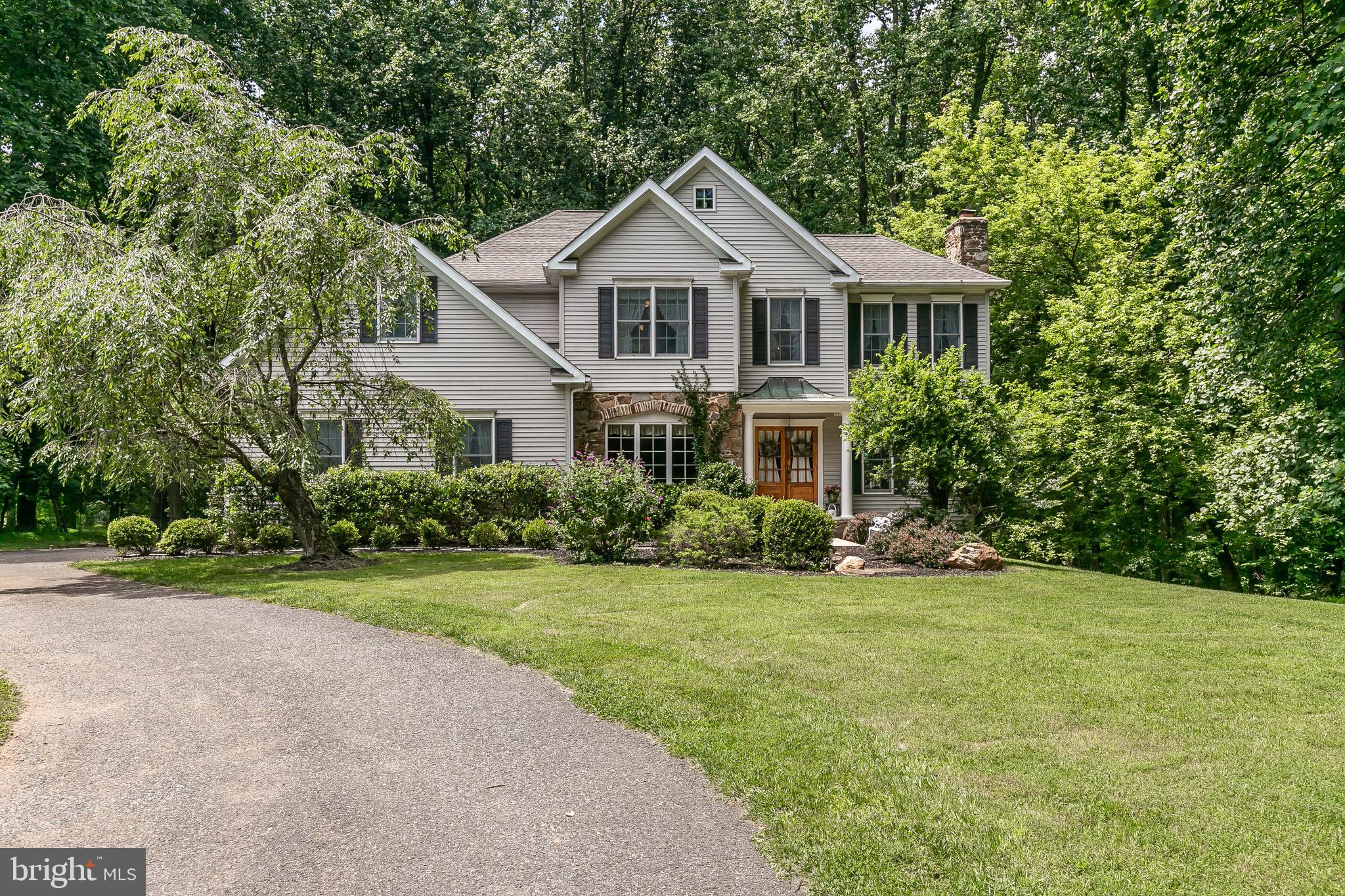 1090 High Country Road Towson, MD 21286 - Photo 2 of 54