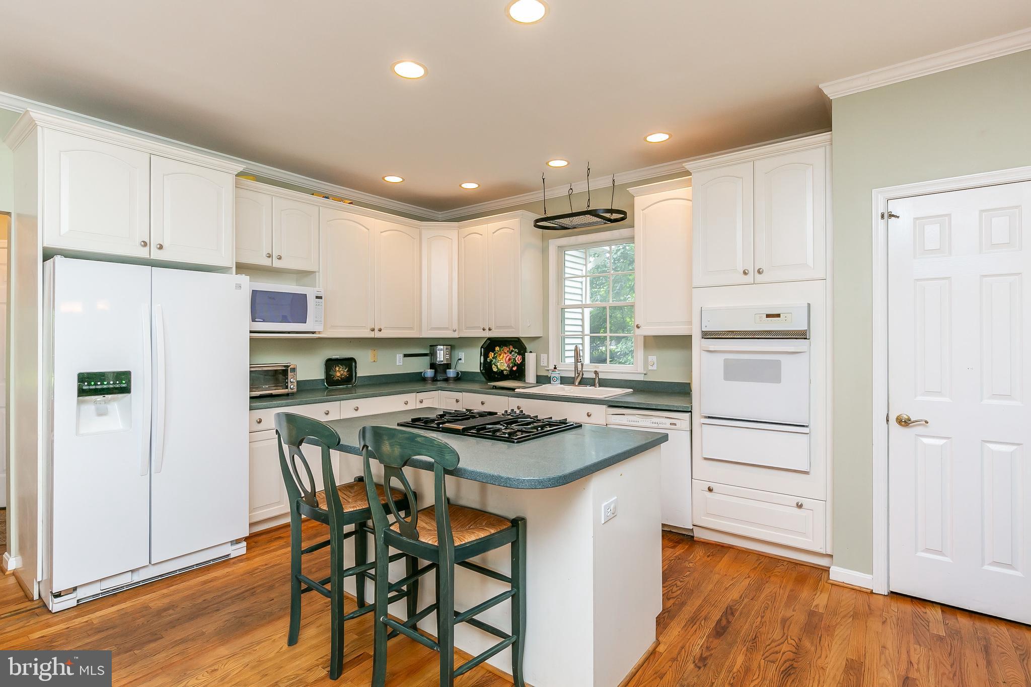 1090 High Country Road Towson, MD 21286 - Photo 18 of 54