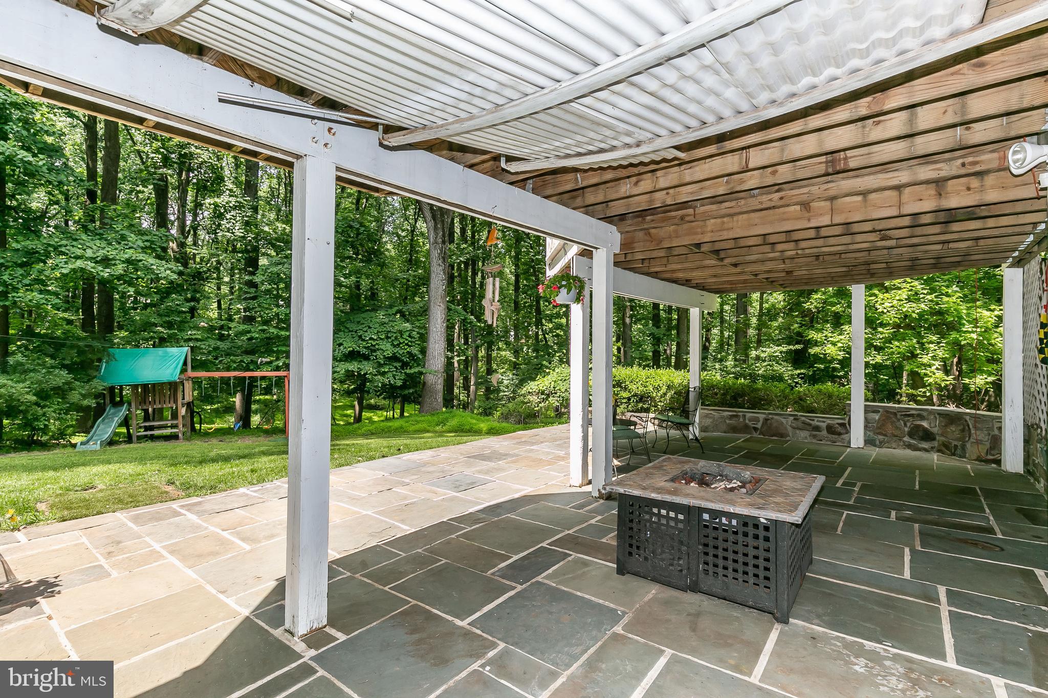1090 High Country Road Towson, MD 21286 - Photo 7 of 54