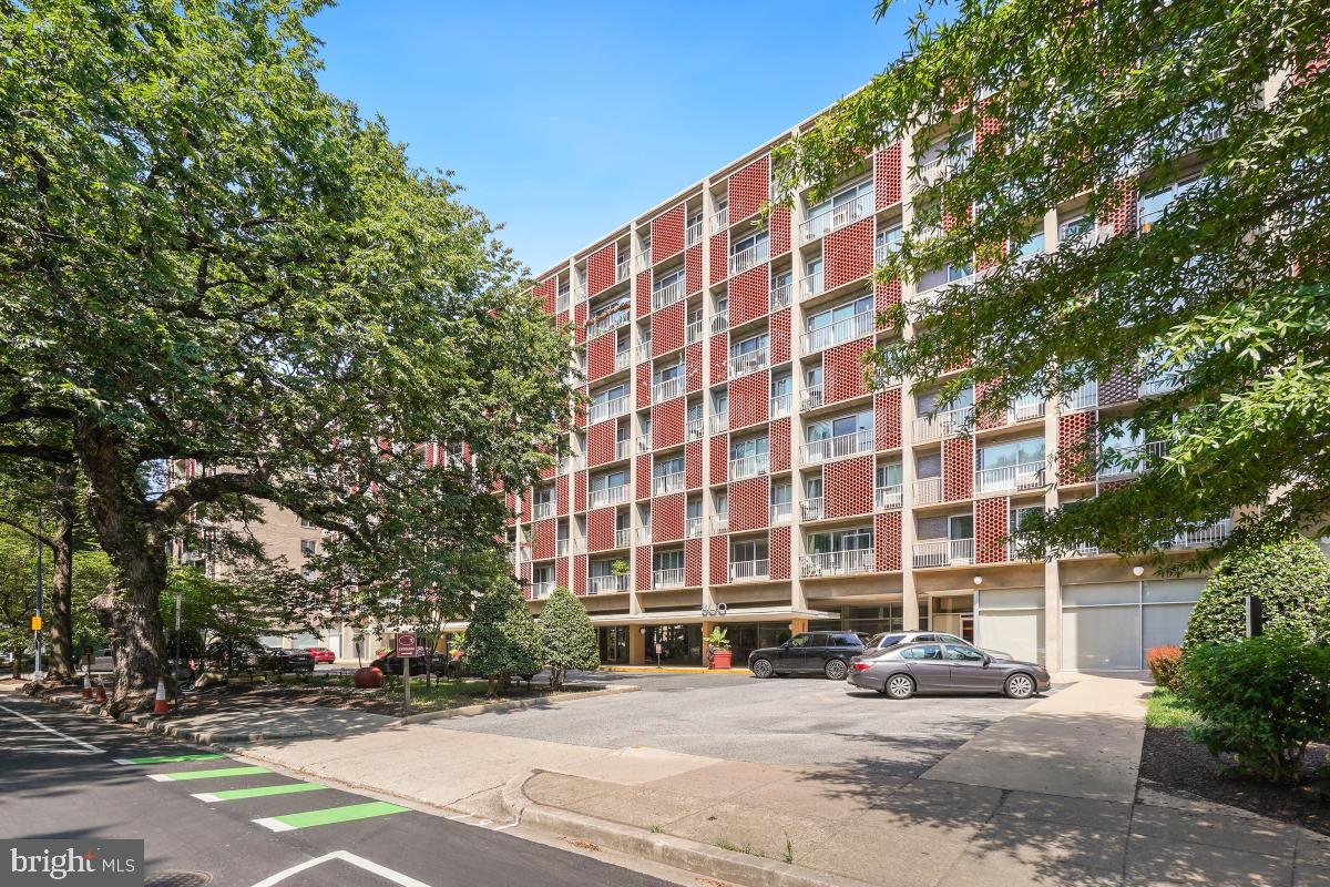 800 4th Street Southwest, Unit N301 Washington, DC 20024 - Photo 31 of 31 a building view
