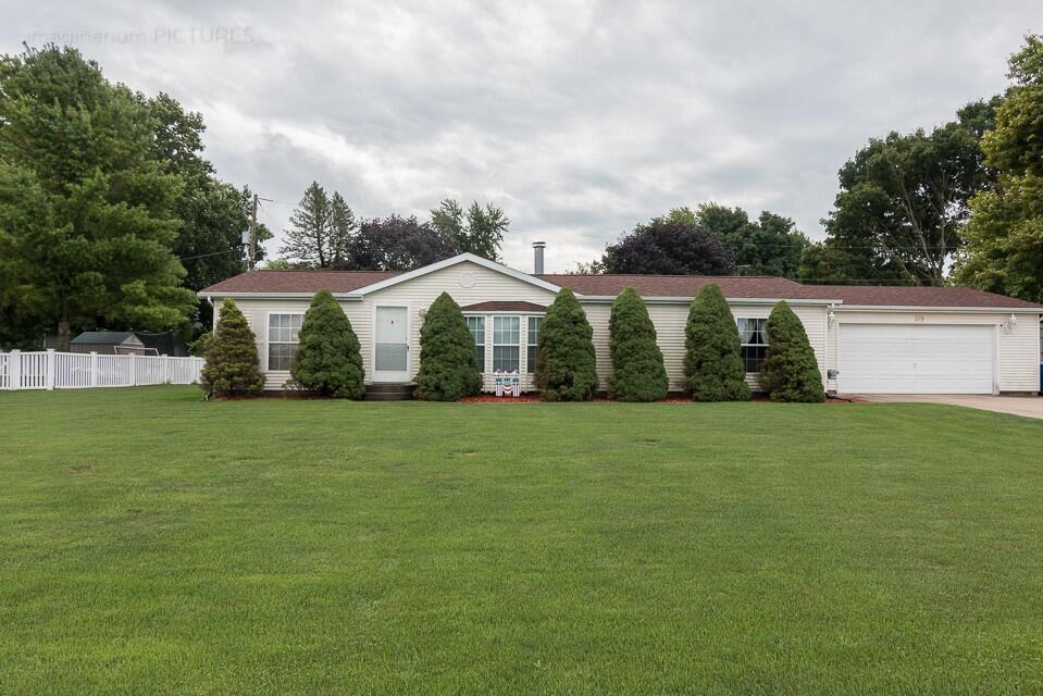 519 Greenbriar Terrace Decatur, MI 49045 - Photo 1 of 37 Front