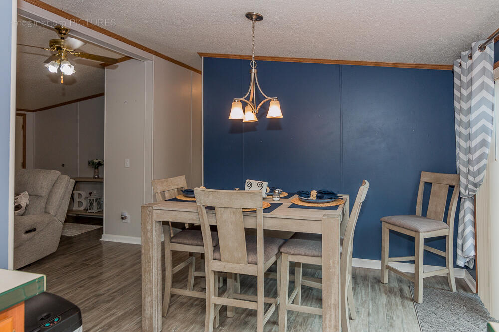 519 Greenbriar Terrace Decatur, MI 49045 - Photo 15 of 37 Dining