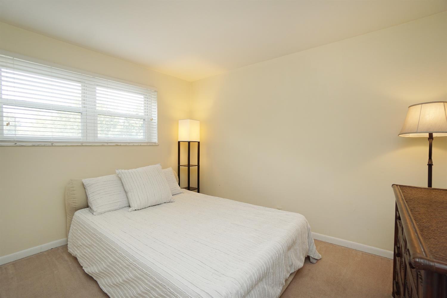 2270 Madison Road, Unit 3B Cincinnati, OH 45208 - Photo 12 of 28 Gallery Image 12