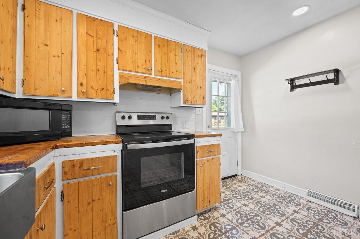 525 Water Oak Road Roanoke, VA 24019 - Photo 14 of 45 Gallery Image 14
