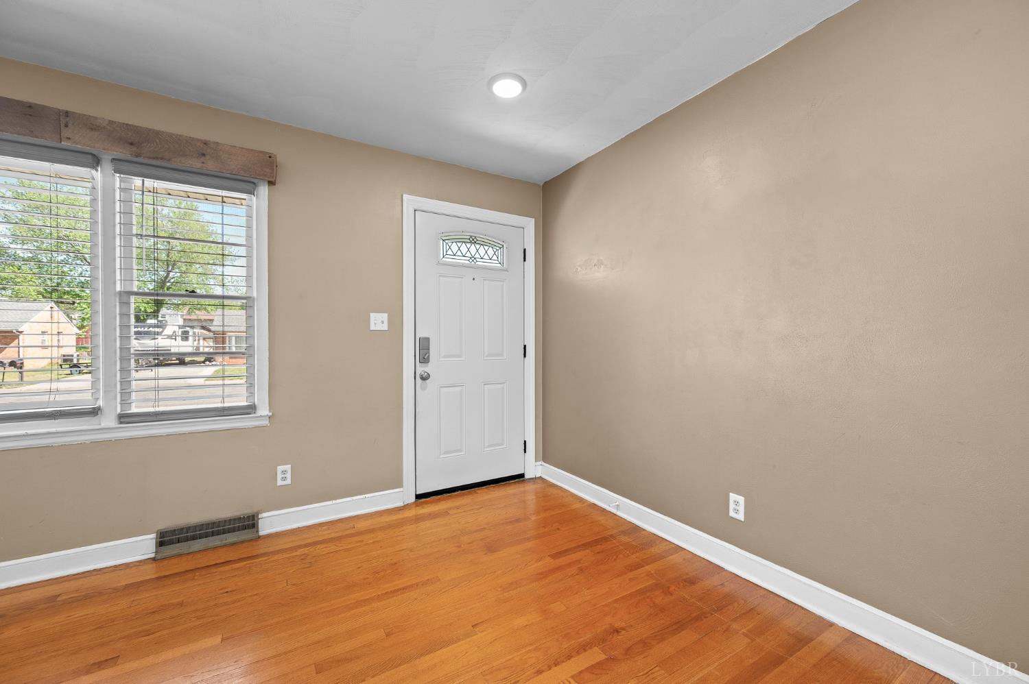 525 Water Oak Road Roanoke, VA 24019 - Photo 5 of 45 Gallery Image 5