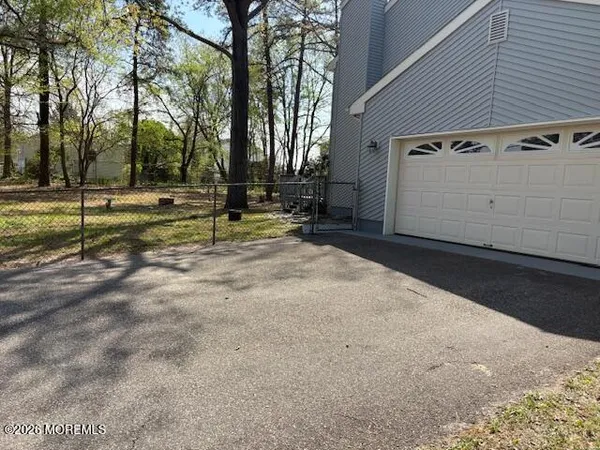 $2,800 | 1162 Oakdale Street, Toms River, NJ 08757
