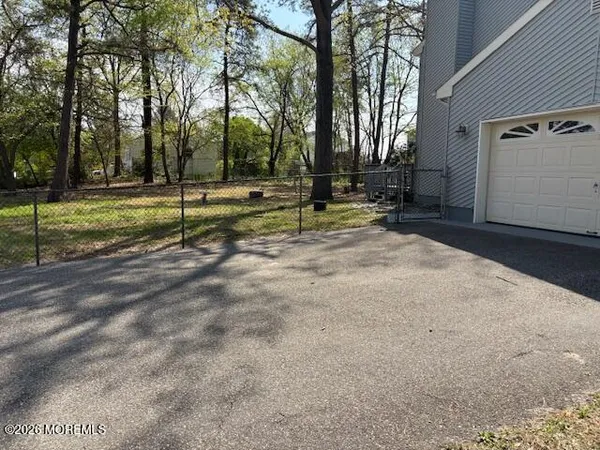 $2,800 | 1162 Oakdale Street, Toms River, NJ 08757