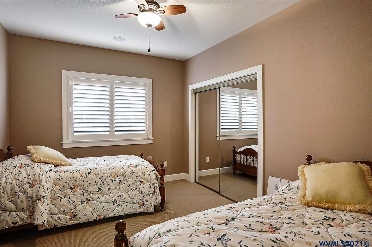 1122 Southwest Forestry Lane Dallas, OR 97338 - Photo 31 of 40 Gallery Image 31