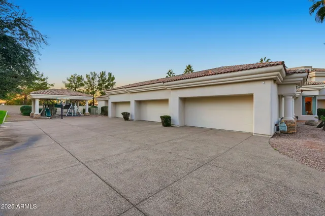 $4,500,000 | 6 East Oakwood Hills Drive, Chandler, AZ 85248