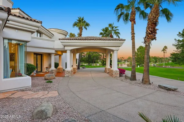 $4,350,000 | 6 East Oakwood Hills Drive, Chandler, AZ 85248