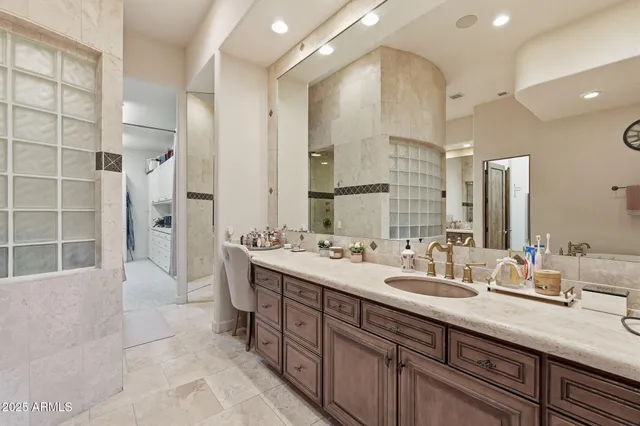 $4,500,000 | 6 East Oakwood Hills Drive, Chandler, AZ 85248