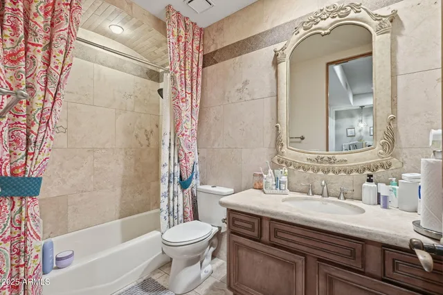 $4,500,000 | 6 East Oakwood Hills Drive, Chandler, AZ 85248