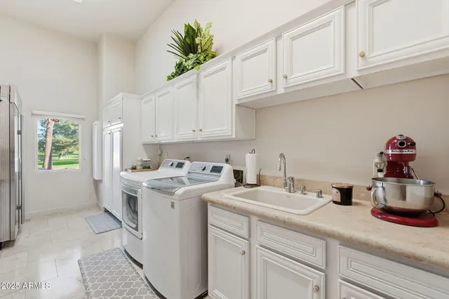 $4,500,000 | 6 East Oakwood Hills Drive, Chandler, AZ 85248