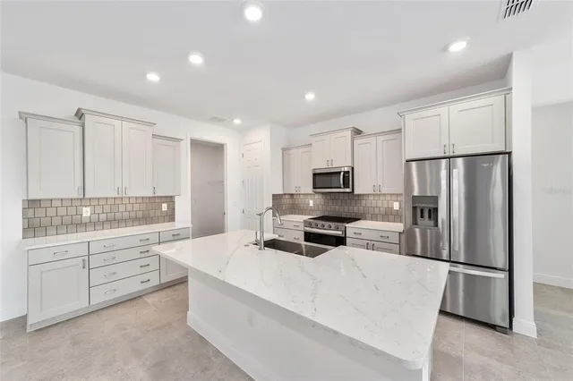 $367,000 | 10033 Southwest 106th Circle, Ocala, FL 34481