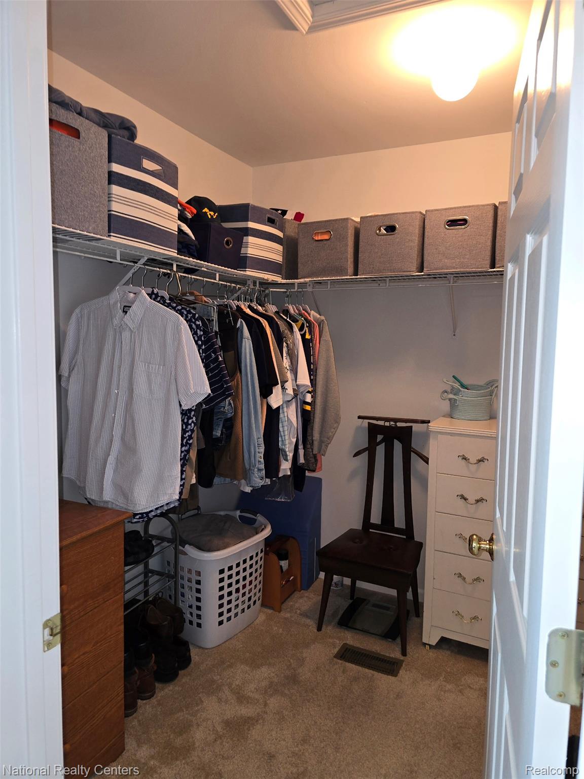 3153 Cobblestone Ridge Tecumseh, MI 49286 - Photo 14 of 23 primary walk in closet