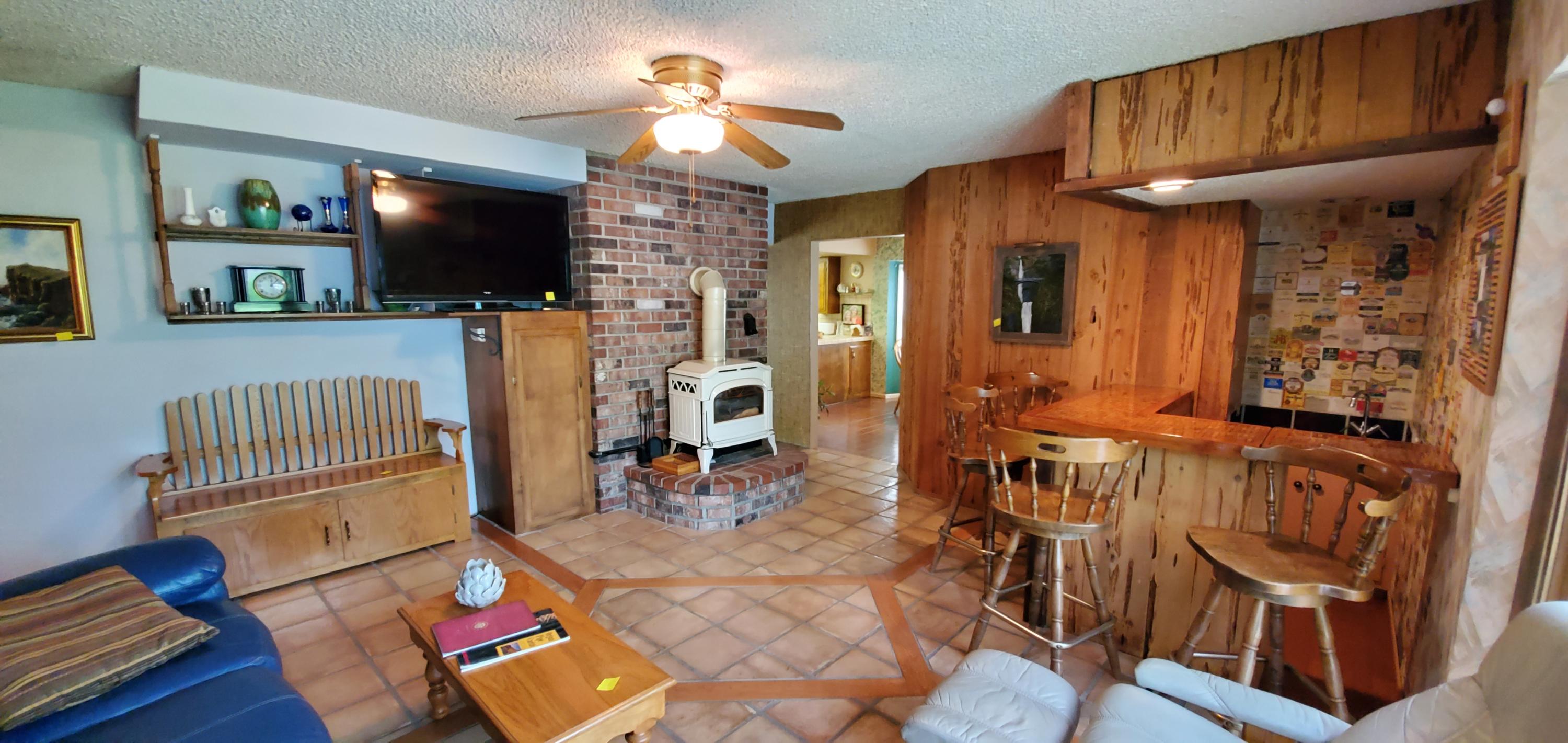 362 Walker Road Grants Pass, OR 97527 - Photo 12 of 40 12