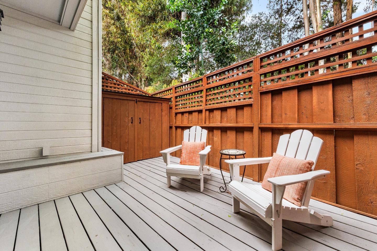 1644 Ocean Street Santa Cruz, CA 95060 - Photo 21 of 60 a balcony with table and chairs