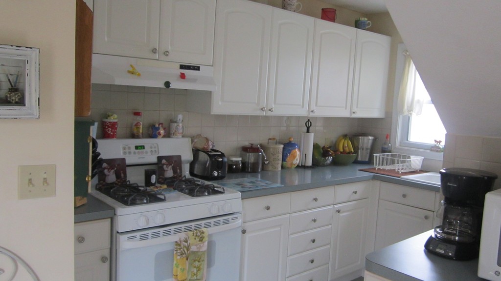 66 Plummer Avenue, Unit 3 Winthrop, MA 02152 - Photo 3 of 12