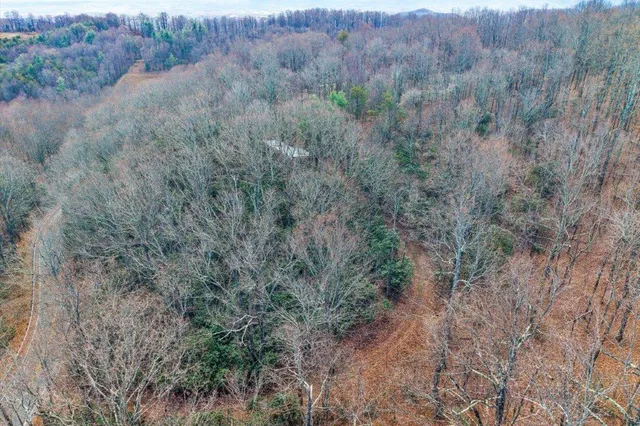 a view of a dry field