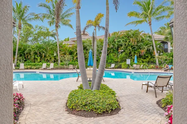 $549,000 | 3175 Serena Lane, Unit 202, Naples, FL 34114