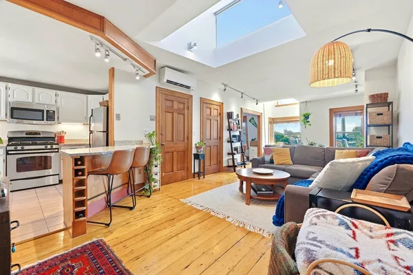 $679,000 | 43 Russell Street, Unit 3, Boston, MA 02129